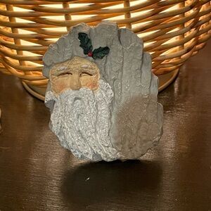 Papel Giftware Natural impressions carved look Santa Clause brooch Vntg